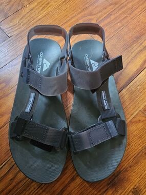Ozark Trail Olive Green Adjustable Strap Sandals